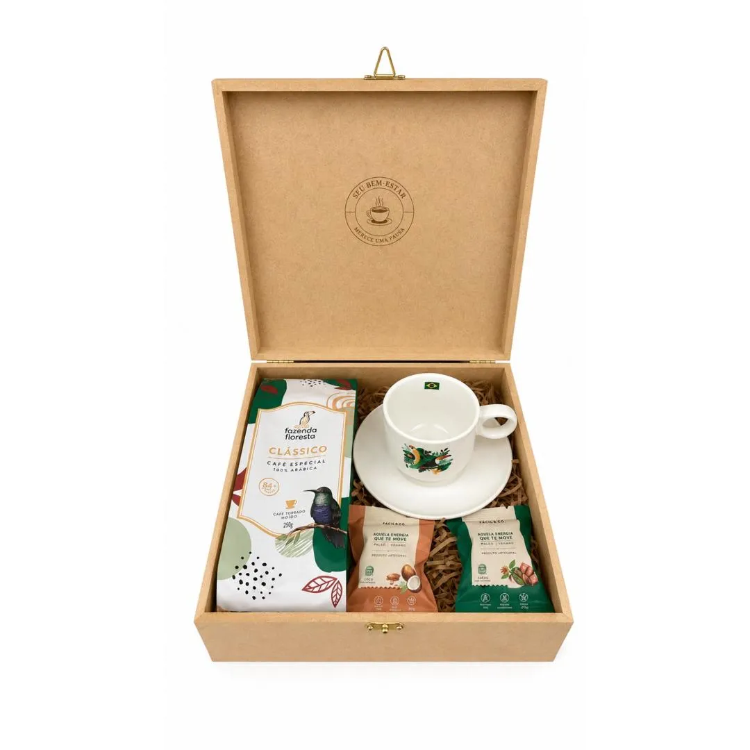 Kit Café Brasil — Café Especial Fazenda Floresta 250g, Conjunto de Xícara e Pires 180ml (sublimação tropical), Paçocas Artesanais Manduí — Chocolate 70% Cacau, Paçocas Artesanais Manduí — Coco com Caramelo (imagem 2 de 2)