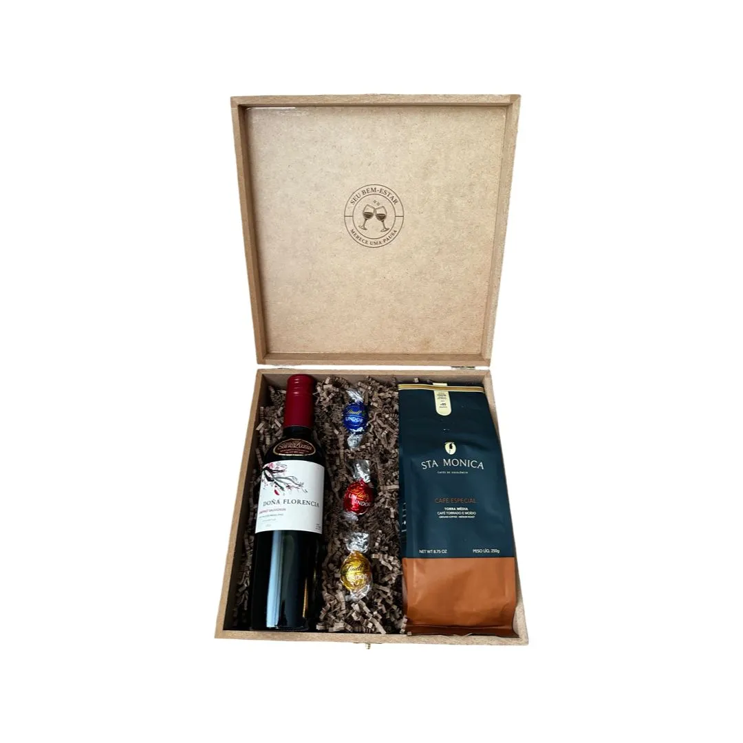Kit Trio Gourmet — Café, Vinho & Trufas Lindt — Café Gourmet Santa Mônica Moído 250g, Vinho Tinto Cabernet Sauvignon Doña Florencia 375ml, 3 Trufas Lindt Sortidas, Caixa de Madeira MDF Personalizável (gravação a laser) (imagem 2 de 2)